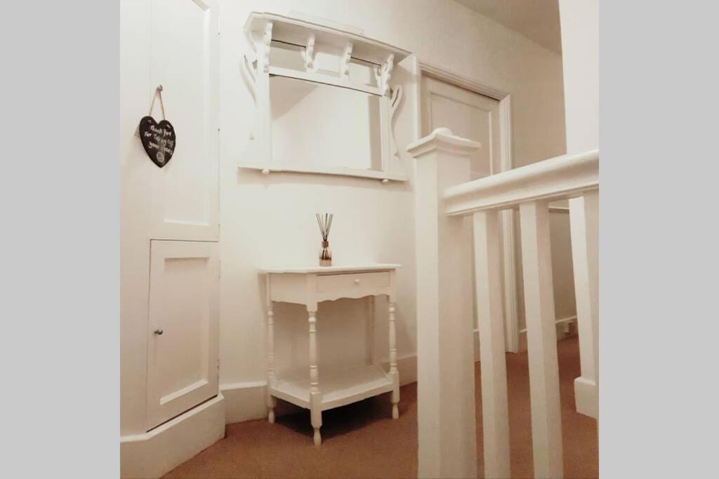 Quirky Coach House Villa Плимът Екстериор снимка